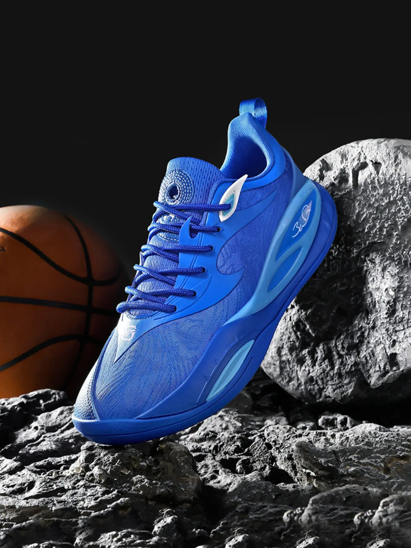 Unisex Athletic Basketball Shoes, Breathable Mesh, Anti-Slip Shock Absorption, Indoor Outdoor Training, 7 Colors, Sizes 35-45, Sporty Style