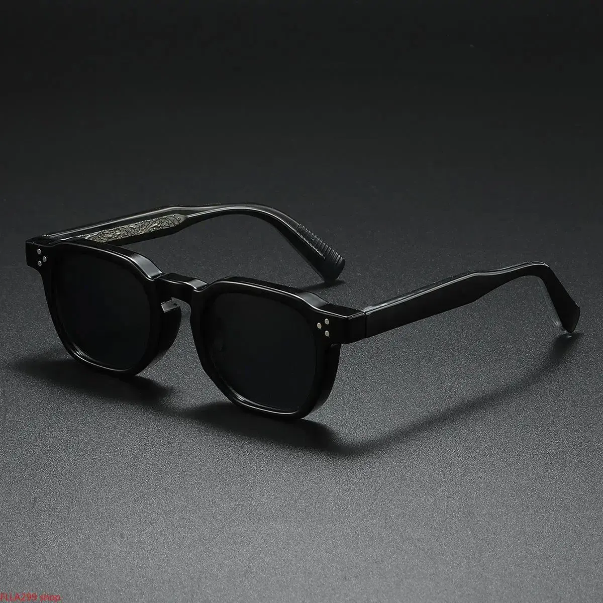 Unisex Classic Vintage Square Frame Sunglasses With Solid Black Acetate Frame And Rivet Decorated Temples, Dark Tinted Lens Rimless-Inspired Stylish Eyewear For Daily Street Matching And Outdoor Vacation Wear