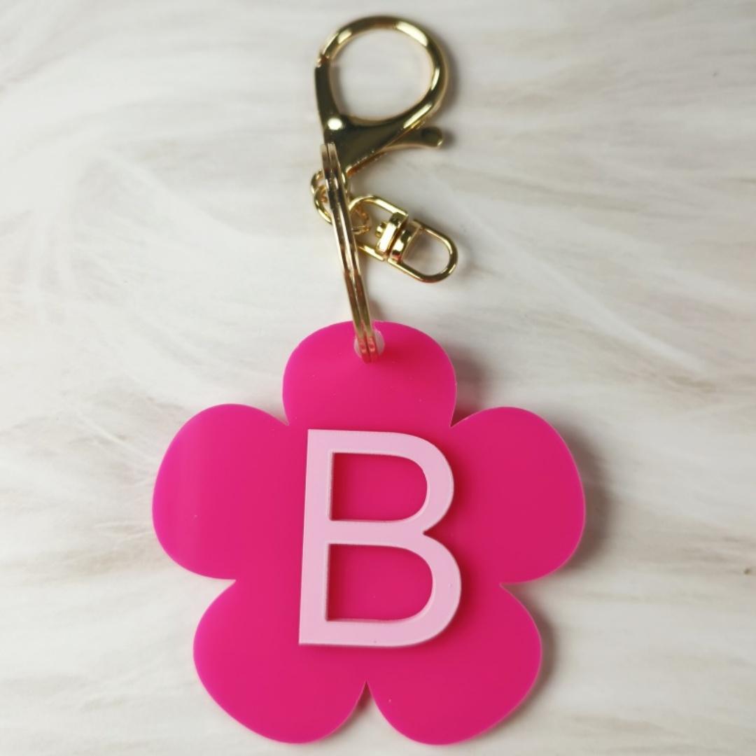 Personalized Name Flower Keychain, Initial Acrylic Keychain, Customized Acrylic Bag Tag, Backpack Name Tag, Letter Combination Retro Daisy Label