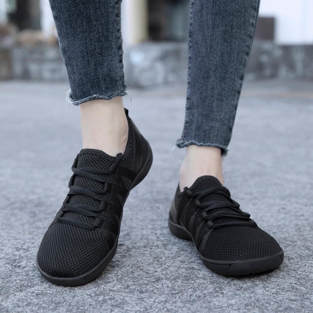 Women's Barefoot Style Zero Drop Non Slip Sneakers Wide Toe Box Slip On Low Top Casual Trainers for Beach Outdoor Running Walking Lightweight Flexible Comfort Fit Shoes
