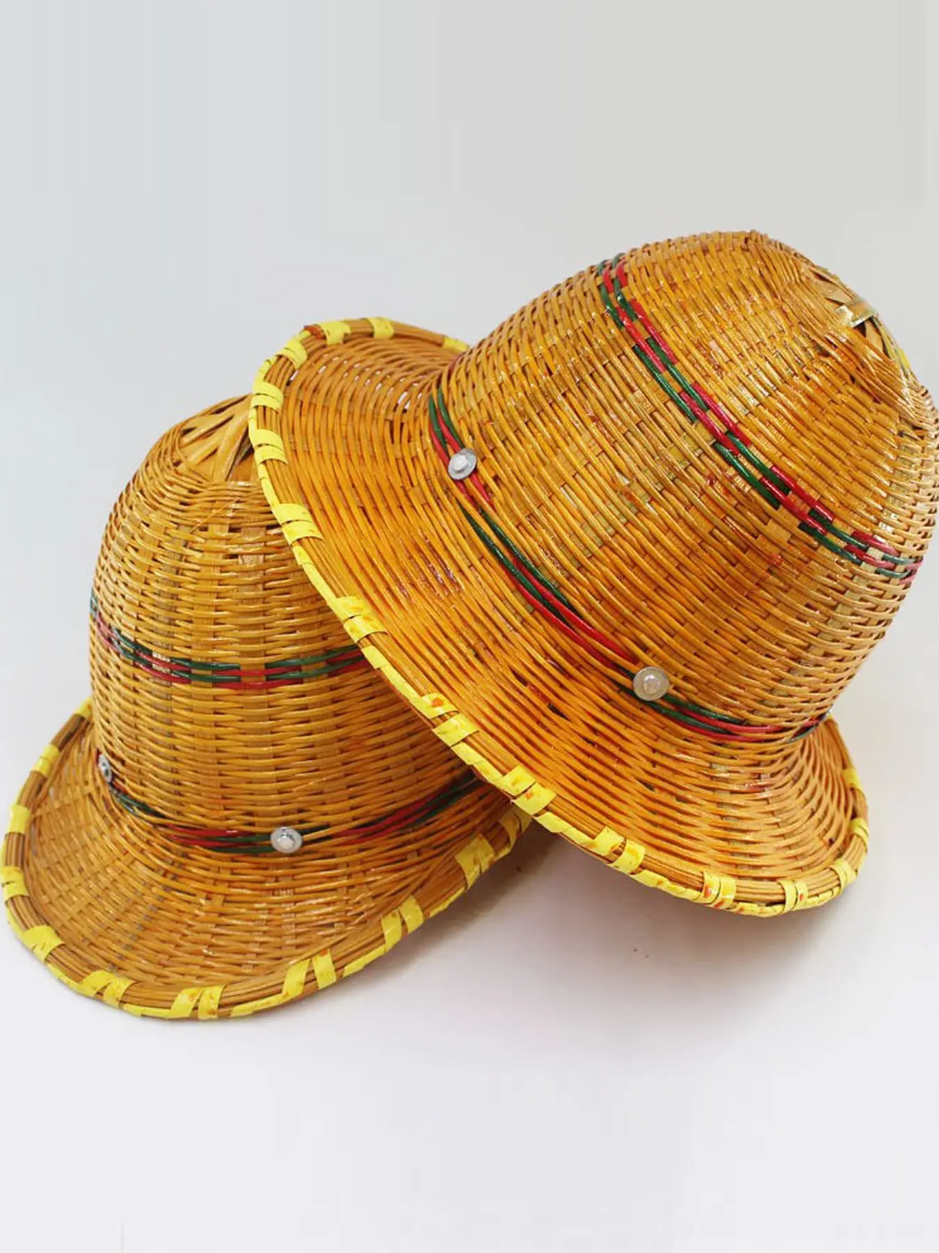 Conical Bamboo Hat Handmade Woven Fishing Hat with Wide Brim and Adjustable Rope for Outdoor Gardening and Rain Protection