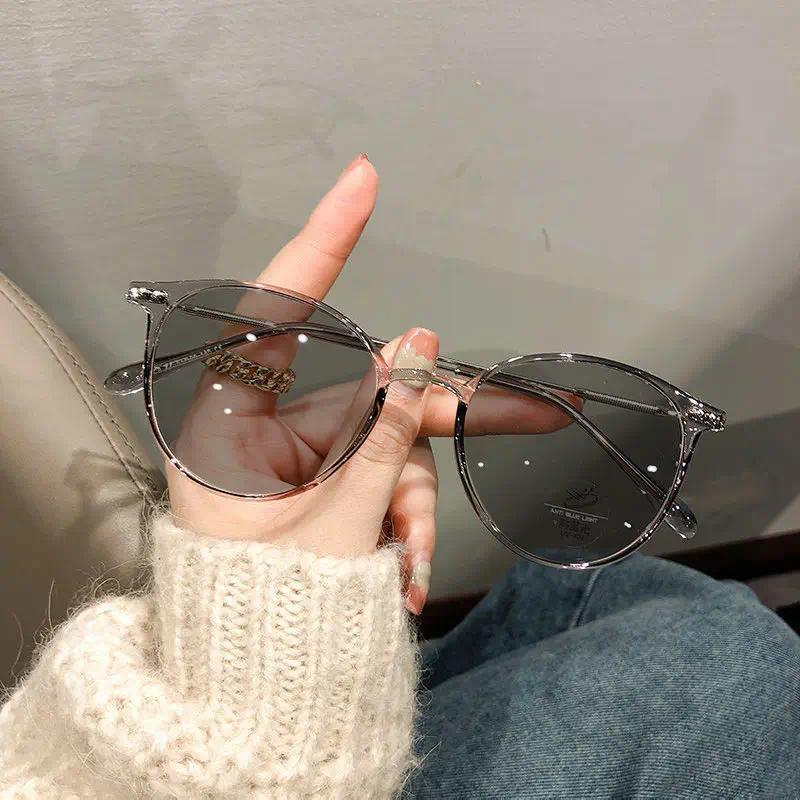 Women's Fashion Photochromic Myopia Glasses Unisex Ultralight Anti-UV Near Sight Eyeglasses Men Ladies Vintage Round Eyewear
