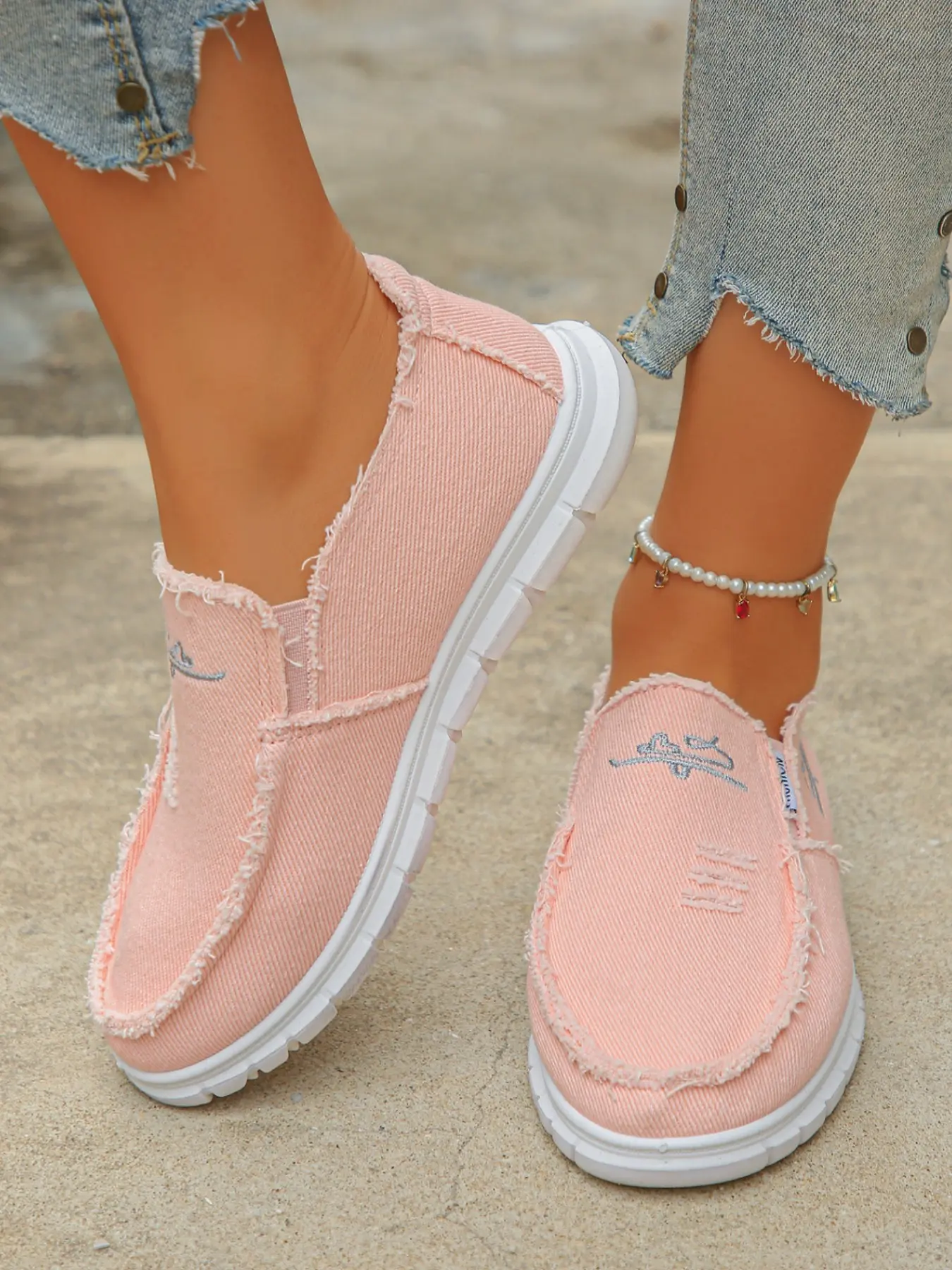 Embroidered Faux Fur Slip-On Canvas Shoes, Moisture-Wicking Non-Stuffy Thick Layer Soft Sole Buffering Casual Footwear