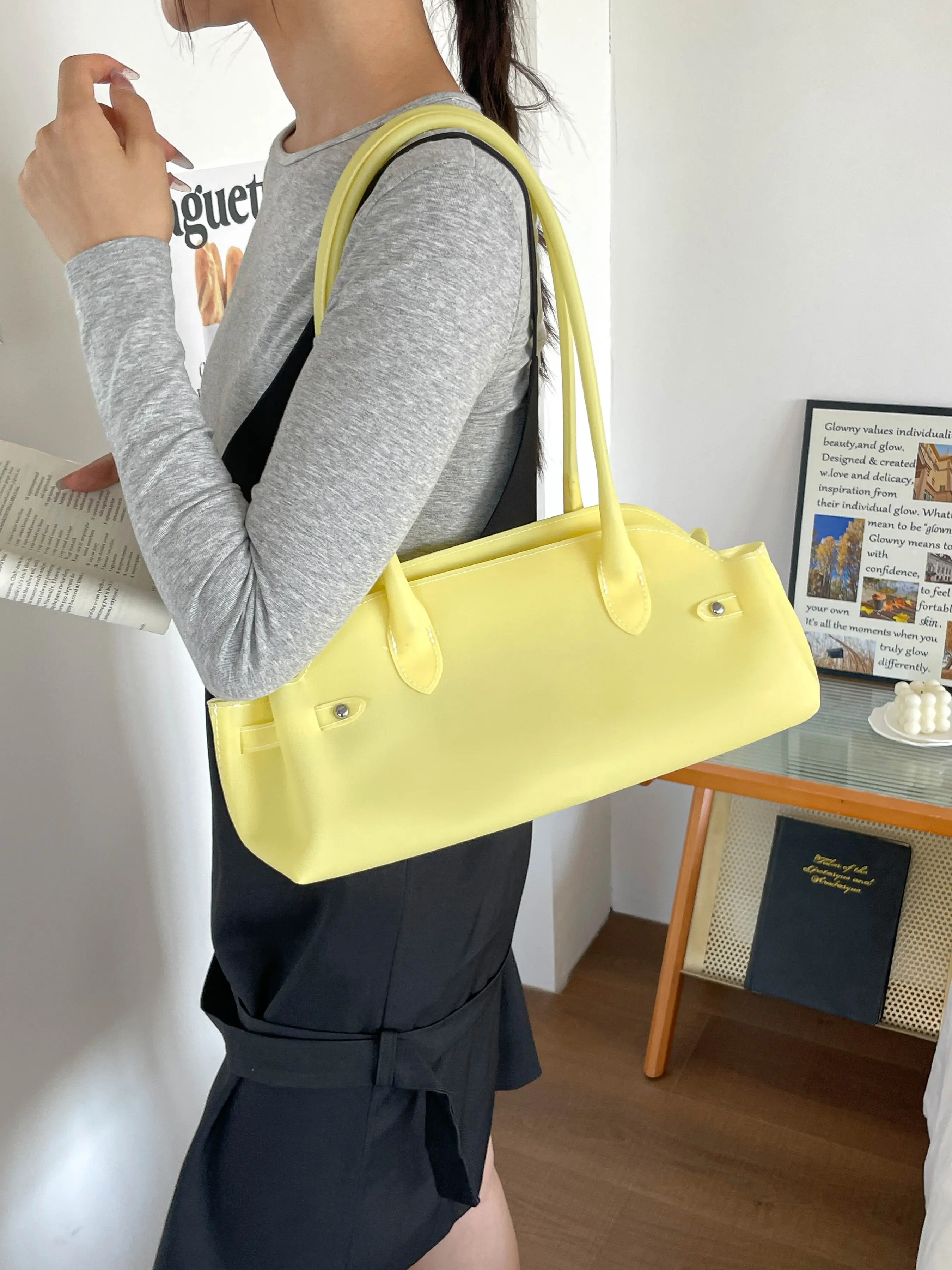 Transparent PVC Crossbody Bag, Minimalist Solid Color Shoulder Bag, All-Seasons Fashion Accessory for Women, Ideal for Daily Use & Travel