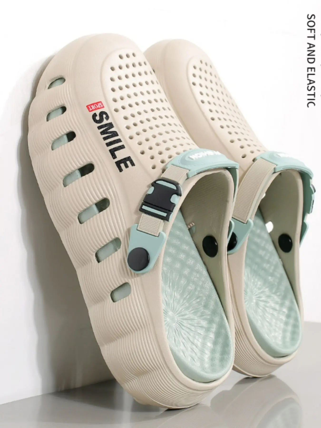 Men's/women's Smile Print Thick Sole Holey Shoes, Hollow Out Slip-On Eva Sandals, Adjustable Back Strap, Non-Slip Outdoor Footwear, Eva Slides