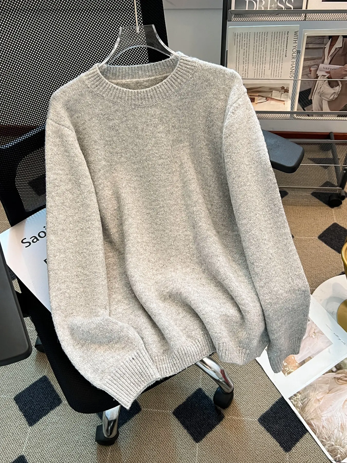 Women's Knit Sweater, Casual Round Neck Long Sleeve, Loose Fit with Sparkly Sequins, Simple Elegant Style, Perfect for Daily Wear