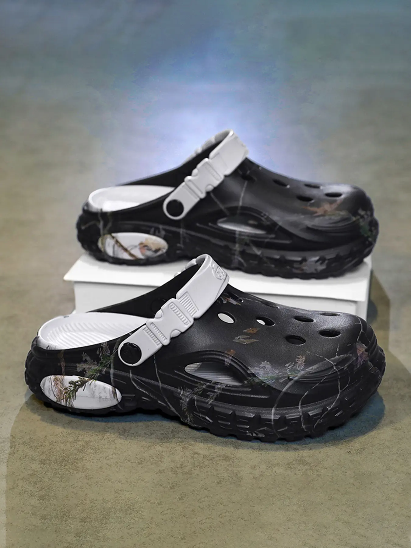 Couple Summer Plant Print Holey Shoes, Unisex Thick Sole Anti-Slip, Breathable Comfort, Sizes 37-48, Outdoor Beach Garden Daily Wear