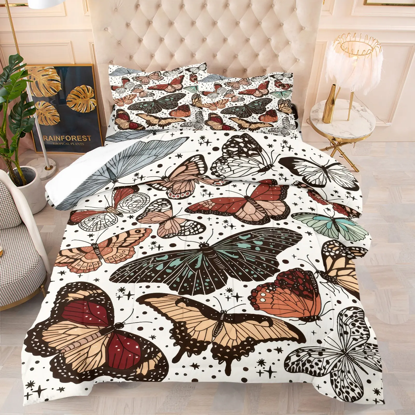 Natural Insect Art Butterfly Moth Print Quilted Comforter Set, Include 1 Quilt Core and 1/2 Pillowcases, White Base Vintage Hand Sketch Wing Pattern Bedroom Warm Bedding, Suitable for Cozy Bedroom Interior Decoration
