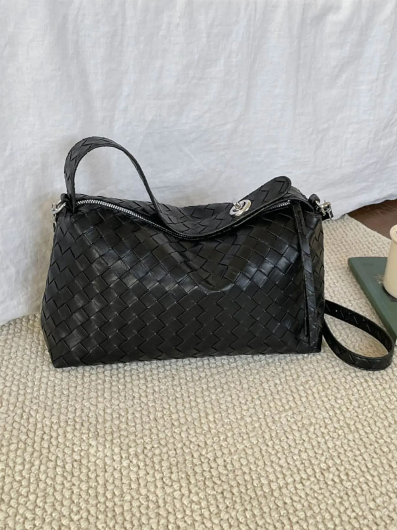 New Solid Color Fashionable Versatile Elegant Woven Pattern Daily Everyday Crossbody Bag Simple Casual Trendy Large Capacity Lightweight Handbag Shoulder Bag Crossbody Bag