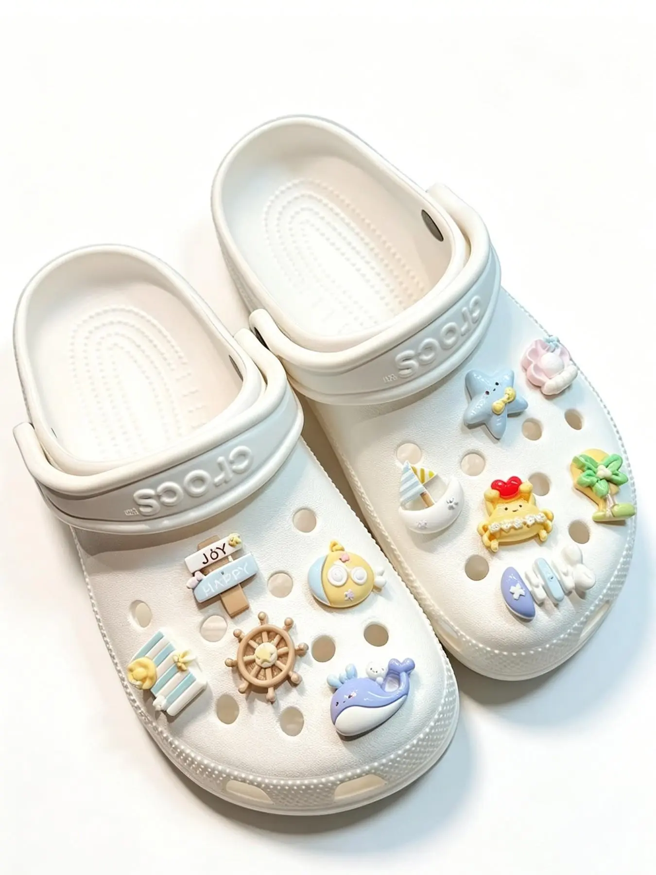 11 Pcs Cartoon Holey Shoe Accessories, Decorative Shoe Buckles, Ocean Beach DIY Theme, Cute Shoe Charms, Cartoon Decoration Items