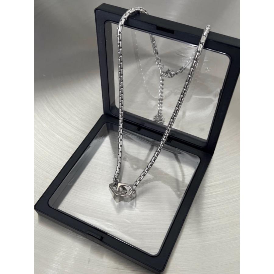 Simple double ring buckle titanium steel necklace men's cold wind niche high sense street hip hop collarbone chain couple accessories tide