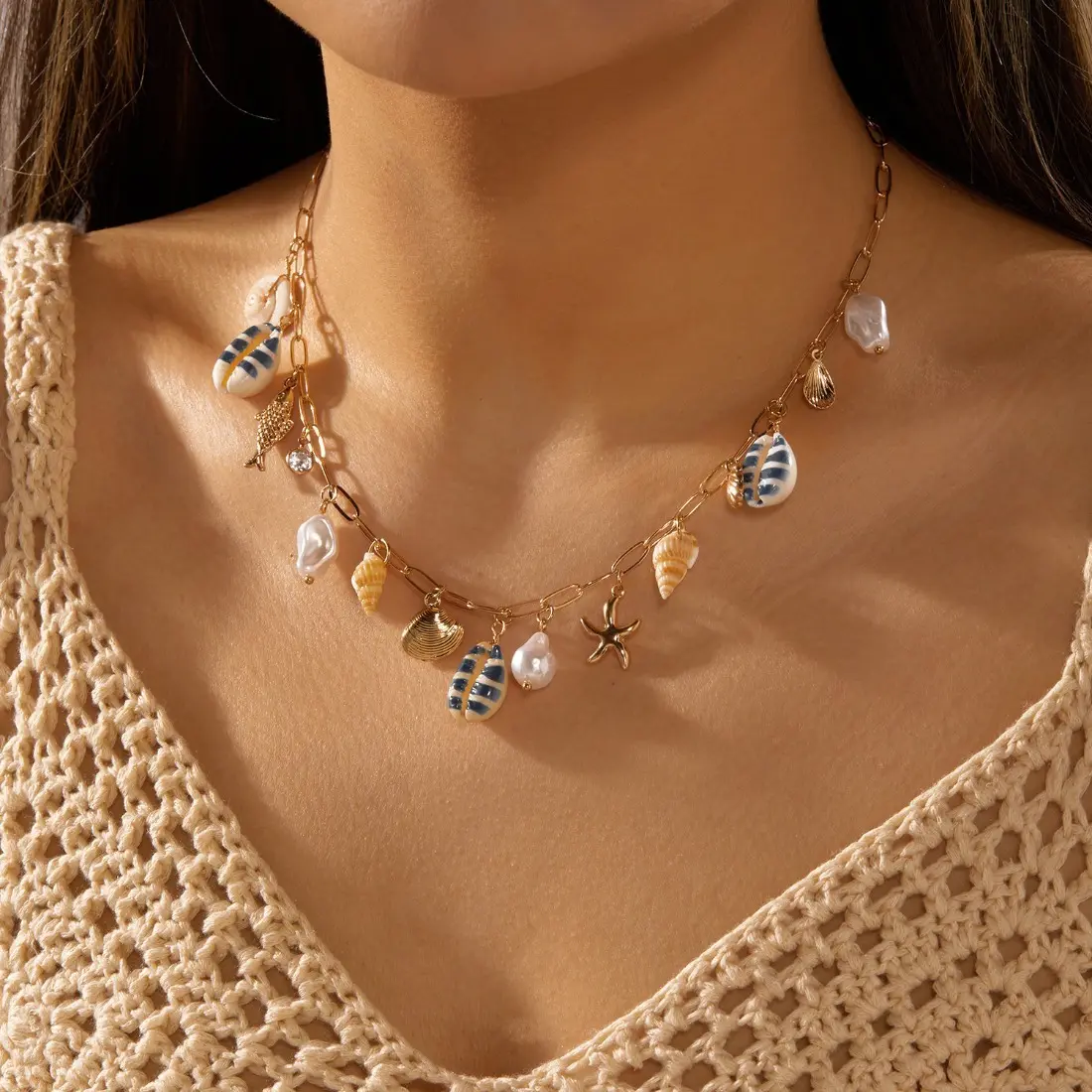 Ocean-Inspired Starfish Conch Shell Pearl Pendant Necklace for Women, Summer Beach Coastal Jewelry, Colorful Boho Ocean Charm Necklace, Stainless Steel Dainty Layered Necklace, Lightweight Everyday Wear for Vacation, Party, Gift for Her