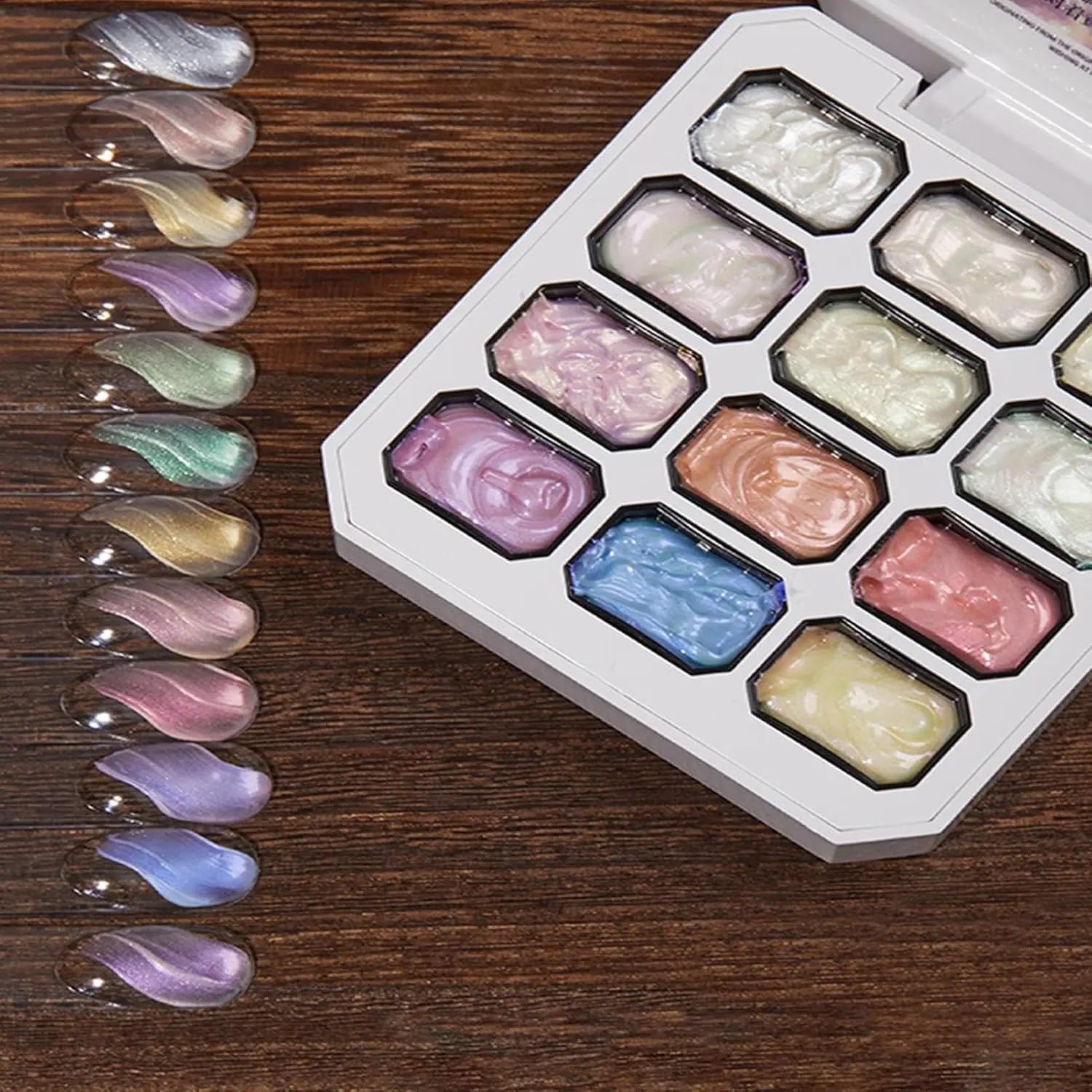 12 translucent aurora acetate nail texture gels, high-gloss satin sculpt UV gel in divided palette storage box. Non-runny easy operation, nail art kit for students dorm, apartment and travel manicures.