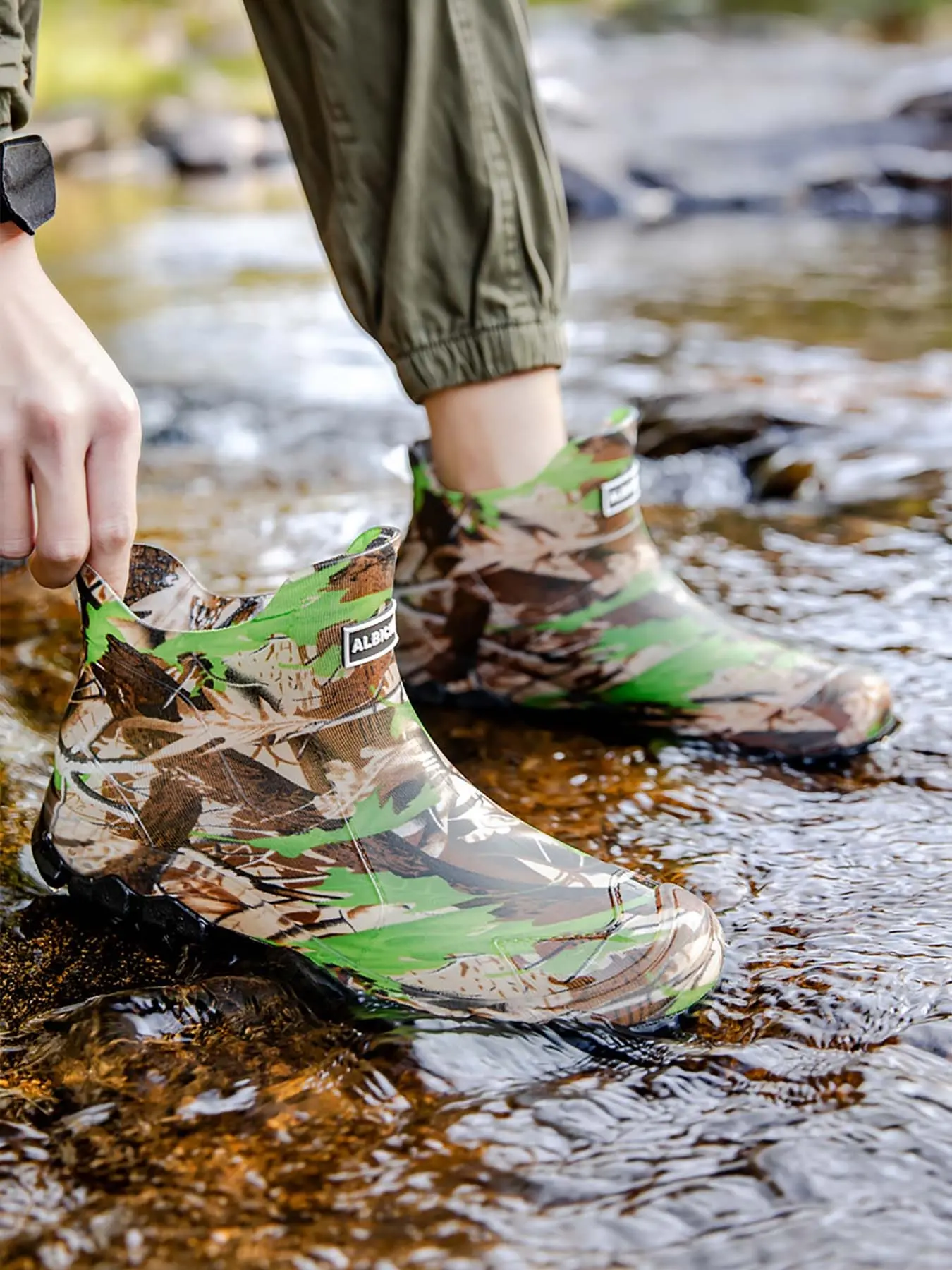 Men's camouflage men's rain boots, outdoor hiking boots, hiking shoes, strong grip