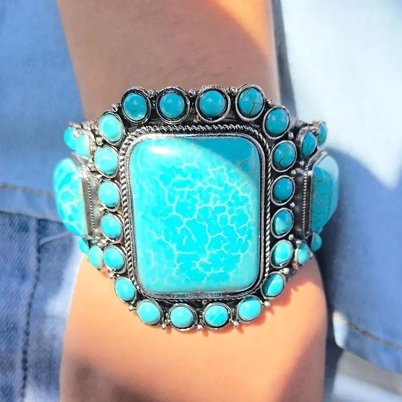 Women's Bohemian Turquoise Bangle Bracelet - Casual Western Style UV-Coated Alloy, Turquoise Inlay Fashion Jewelry Accessory for Daily Wear & Parties, All-Season Use, Turquoise Jewelry