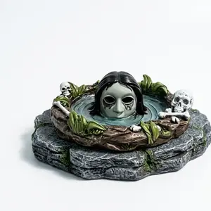 Gothic Skull Ashtray, Unique Horror Aesthetics, Halloween Decoration, Artistic High-End Smoking Accessory, Durable, Suitable for Bar, Living Room, Bedroom, Garden