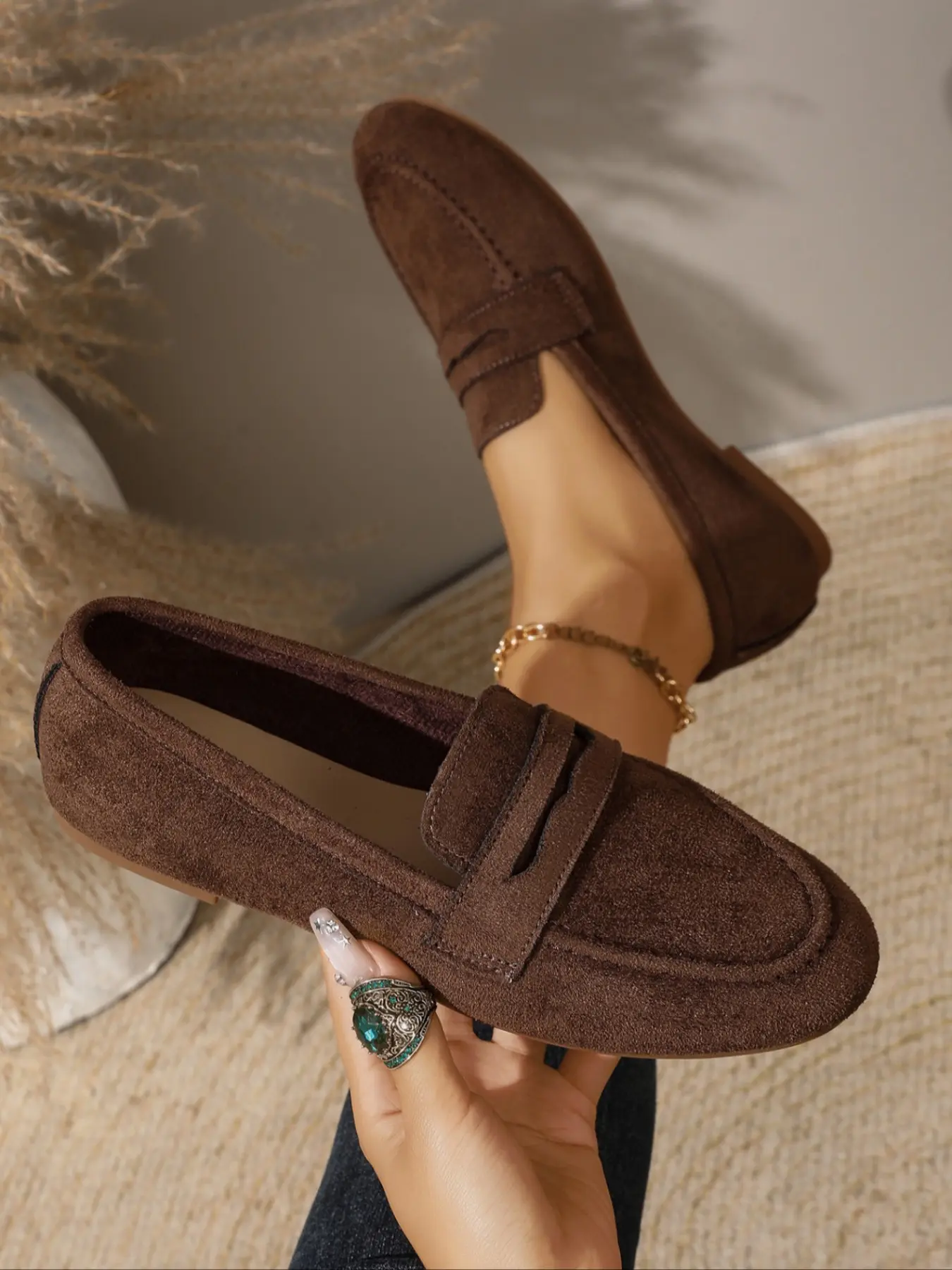 Women's Matte Delicate Suede Classic Penny Strap Soft Wide Round Toe Flat Slip-On Lazy Loafers, Matching Suit Pants, Straight Trousers, Jeans And Skirts, Vintage Commuter Casual Slip-On Flats For All Seasons