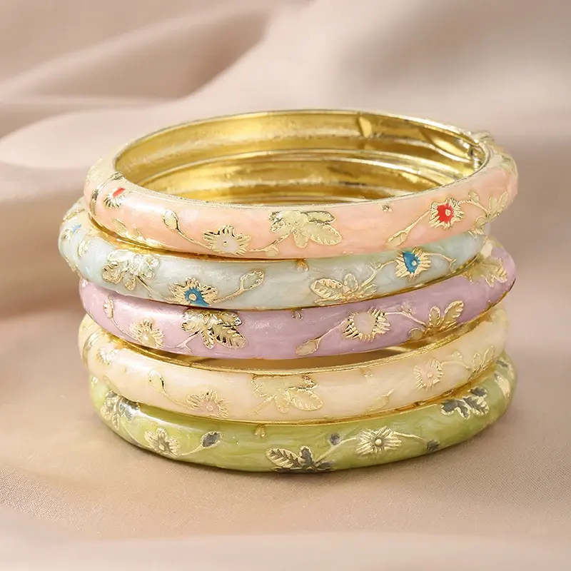 5-Piece Floral Enamel Bangle Set, Vintage Bohemian Stackable Bracelets for Women, Elegant Oil-Drop Jewelry Gift