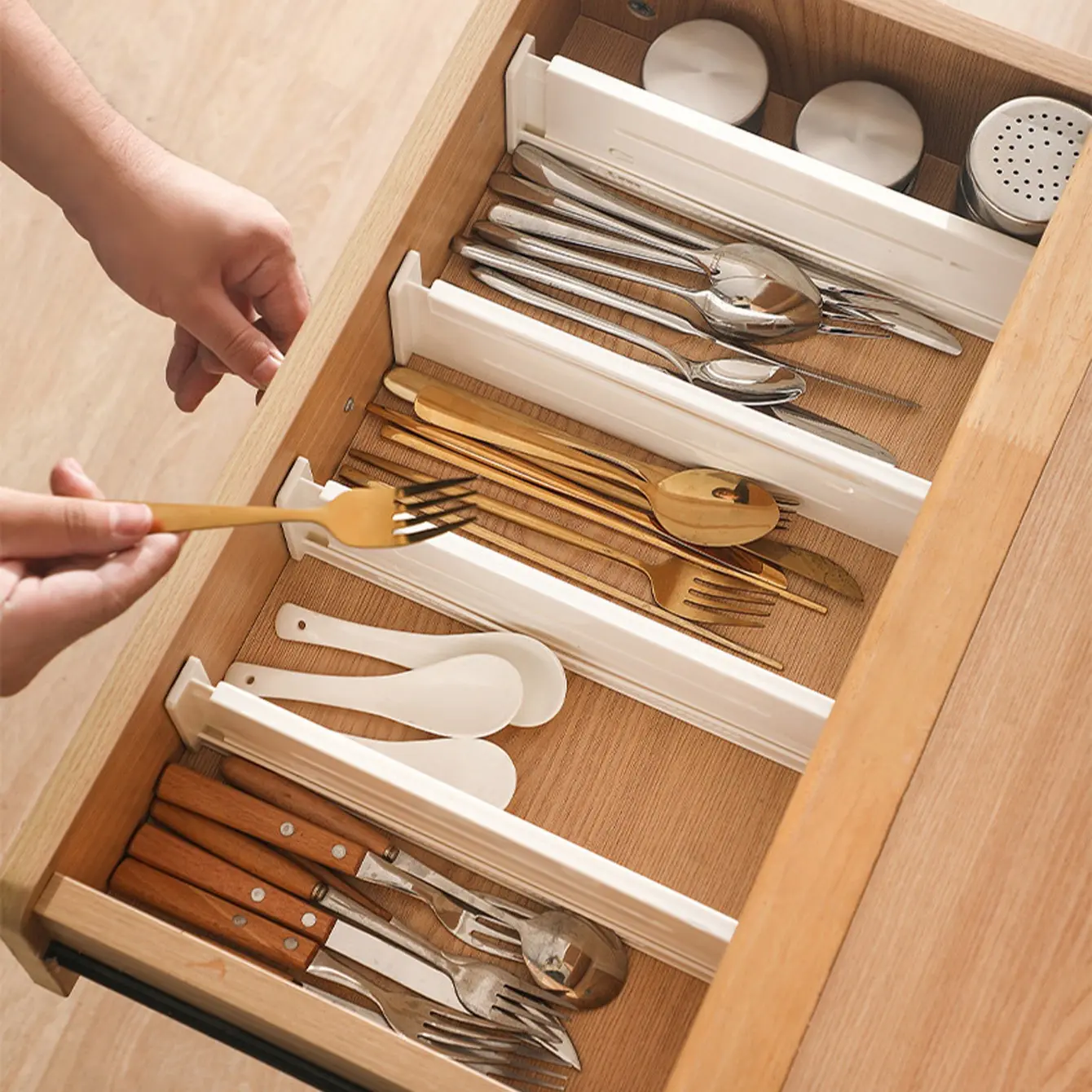 1PC Adjustable Clapboard Drawer Divider Partition Retractable Drawer Partition Holder Household Clapboard Kitchen