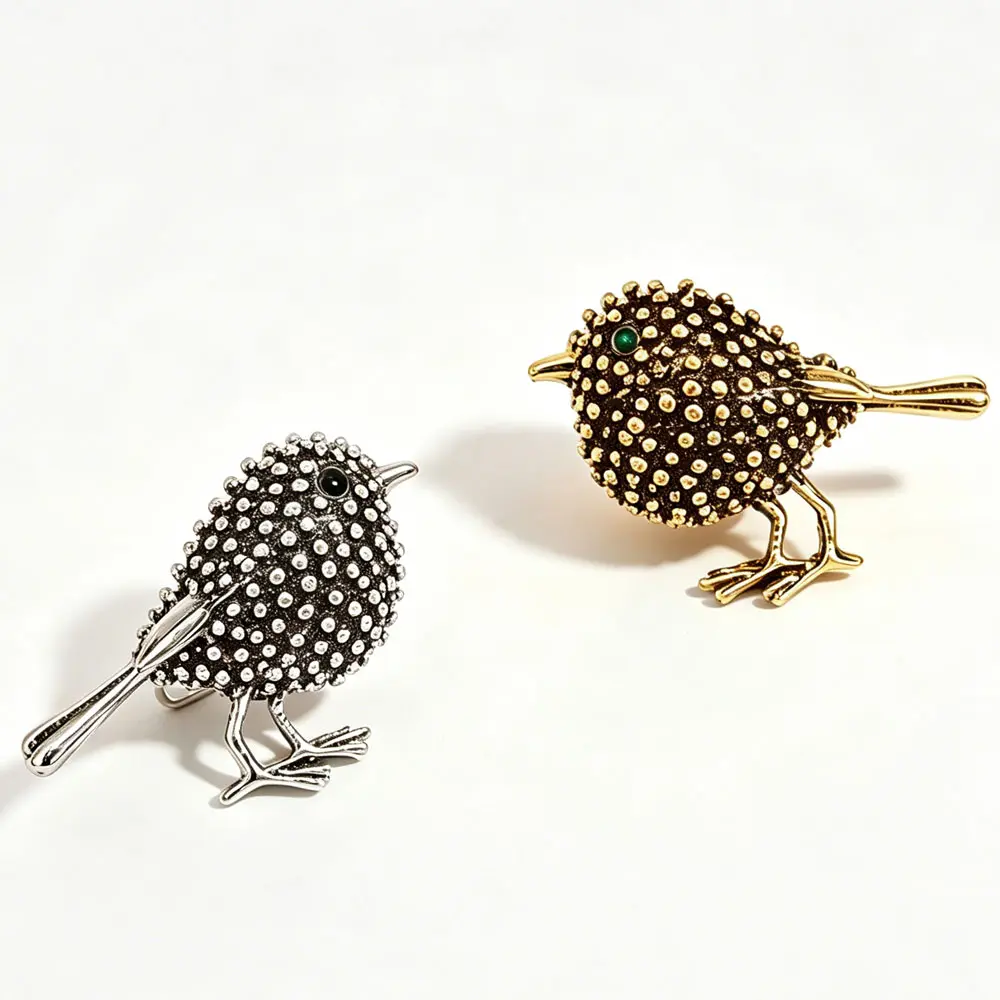 Vintage Textured Bird Brooch Antique Silver Gold Tone Robin Lapel Pin Cute Animal Badge for Jackets