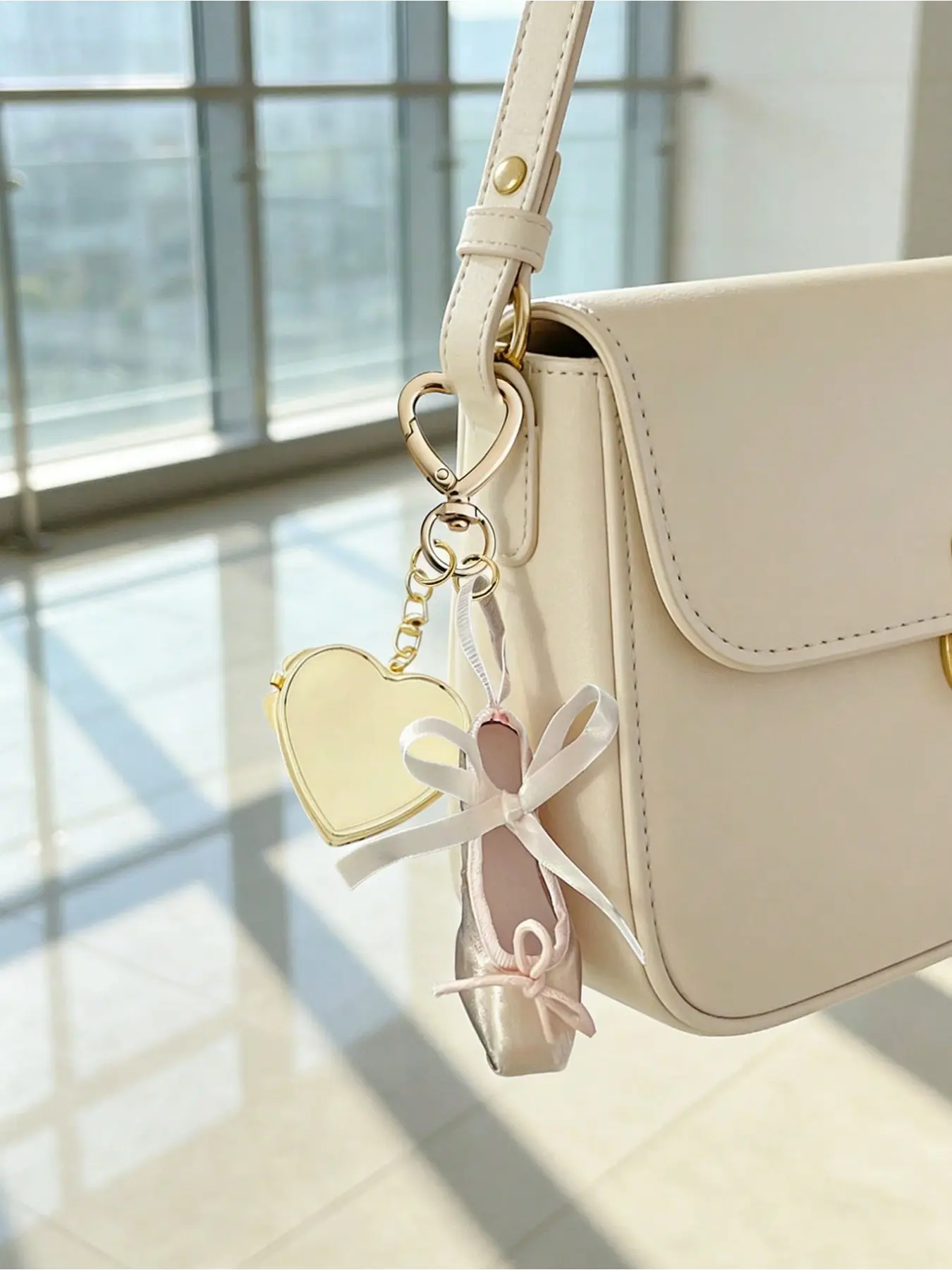 Handmade Ballet Shoe Pendant, Heart Mirror Keychain, Mini Satin Shoe Keychain, Ballet Theme Phone Charm, Bow Phone Chain, Bag Pendant, Wallet Accessory