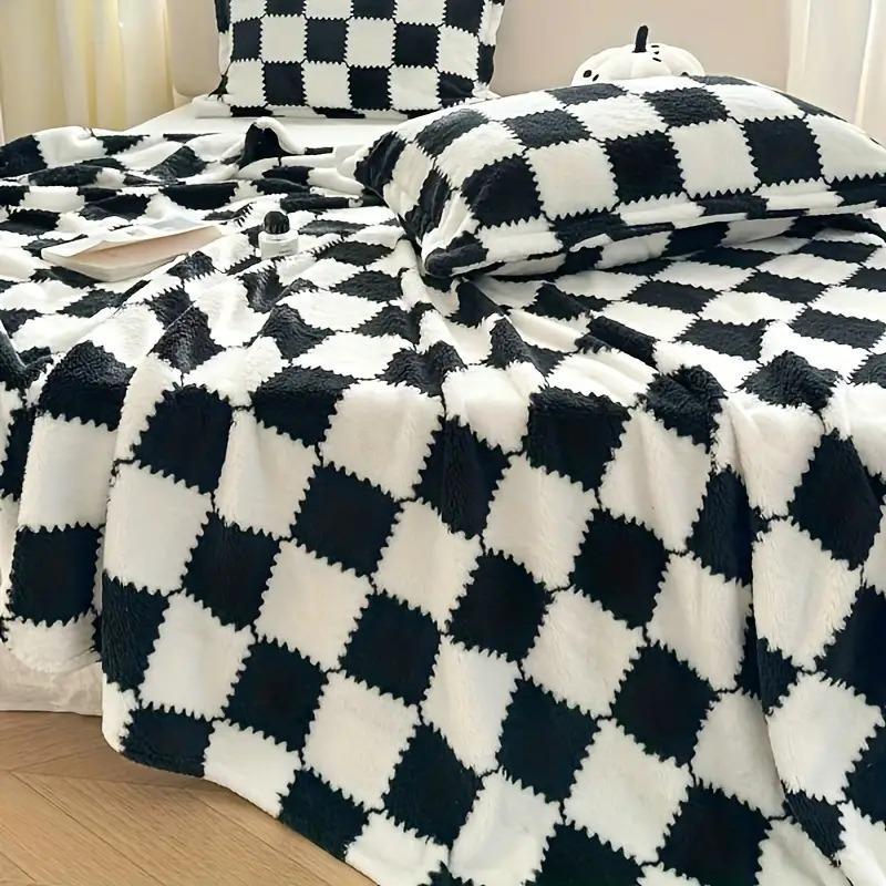Plaid Pattern Blanket, Soft Comfortable Portable Throw Blanket, Warm Napping Blanket for Home Office Travel, Bedroom Accessories