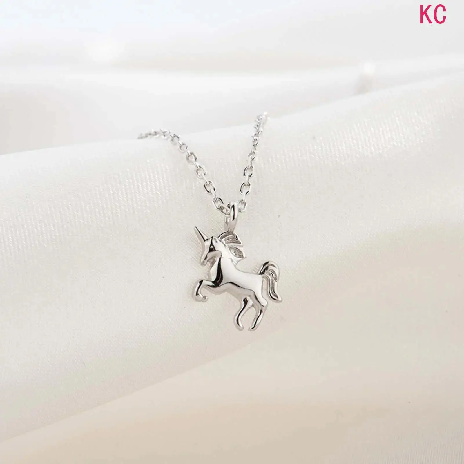 Minimalist Dream Pendant Necklace For Women, Adjustable Short Chain With Artificial Gemstones, Neck Jewelry Equipped With Multi Color Gift Cards For Daily Matching