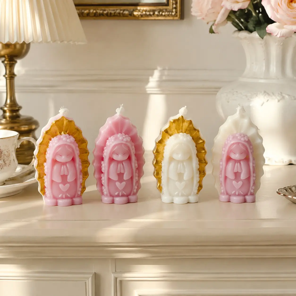 Cartoon Virgin Mary Prayer Scented Candle, Soy Wax, Smokeless, Long-Lasting, Elegant Art Desktop Decor, Easter Christmas Festival Decoration