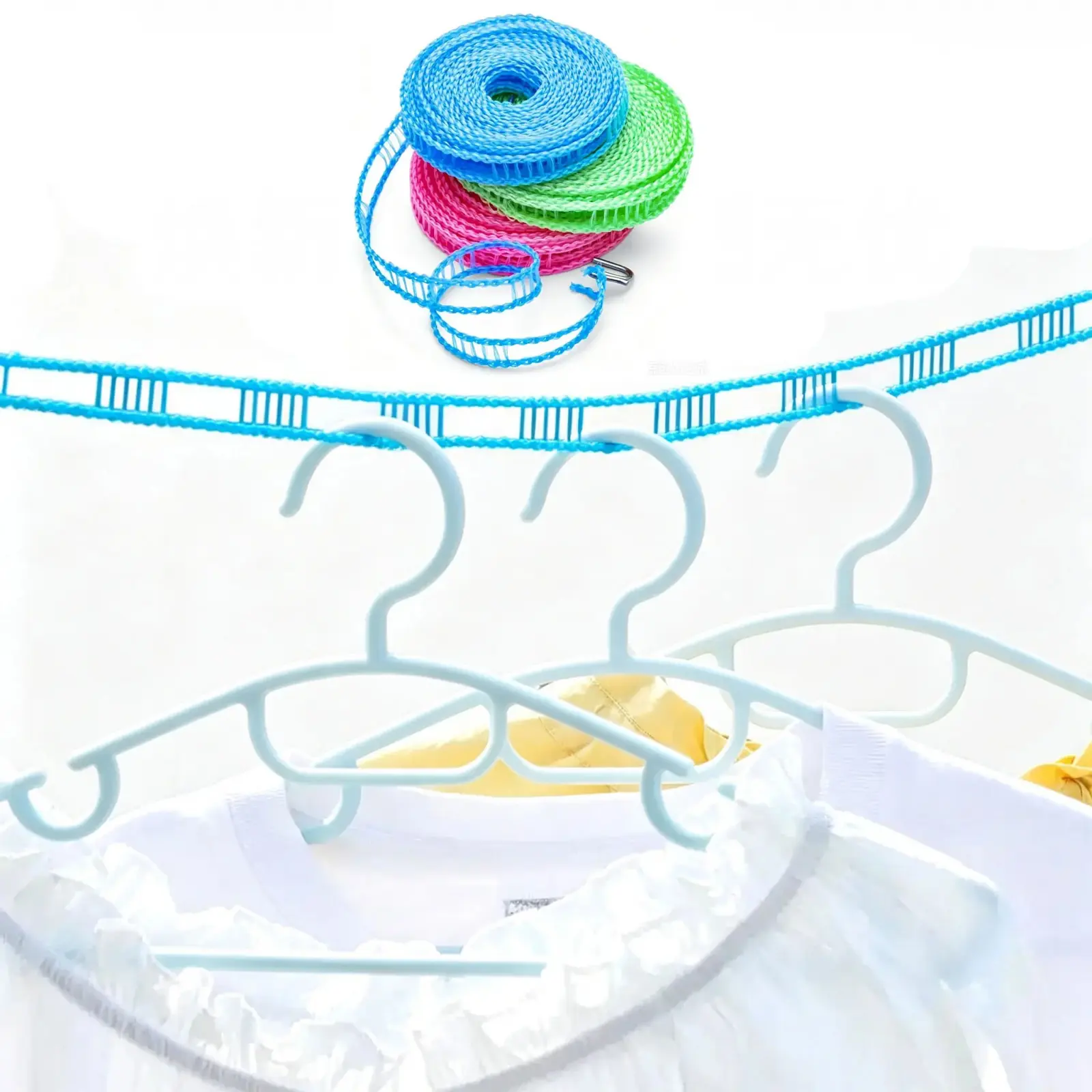 Adjustable Garment Drying Cord Set of 3 Pieces, Wind-Stable Hanging Lines Equipped with Fix Hooks, Versatile Laundry Organizer for Indoor & Outdoor Use, Handy Travel & Camping Accessory