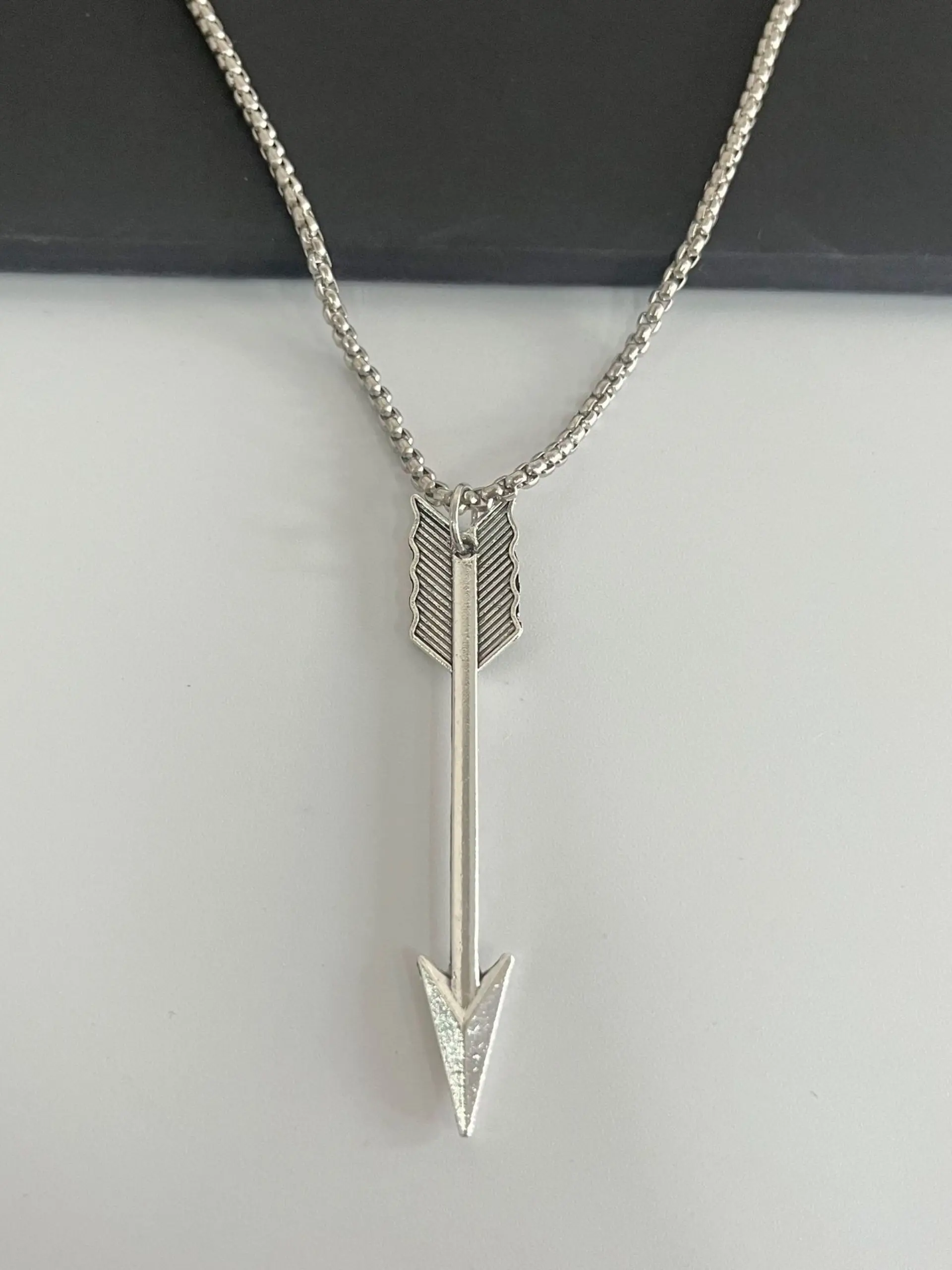 Stainless Steel Vintage Arrow Pendant Necklace, Fashionable Arrow Collar, Cupid's Arrow, Electroplated, Perfect Jewelry Gift