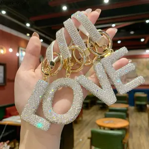 Crystal Letter A-Z Keychain – Sparkling Initial Bag Charm, Cute Personalized Alloy Pendant for Backpack, Purse & Car, Gift for Women & Girls, Birthday & Holiday Surprise