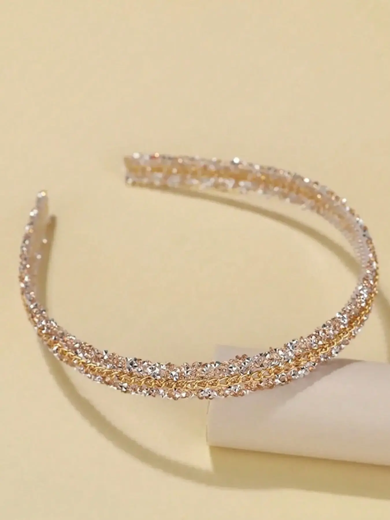 Shimmering Elegant Chain Hairband for Women, Sweet and Versatile Rhinestone Hair Accessory, Perfect for Birthdays and Daily Wear
