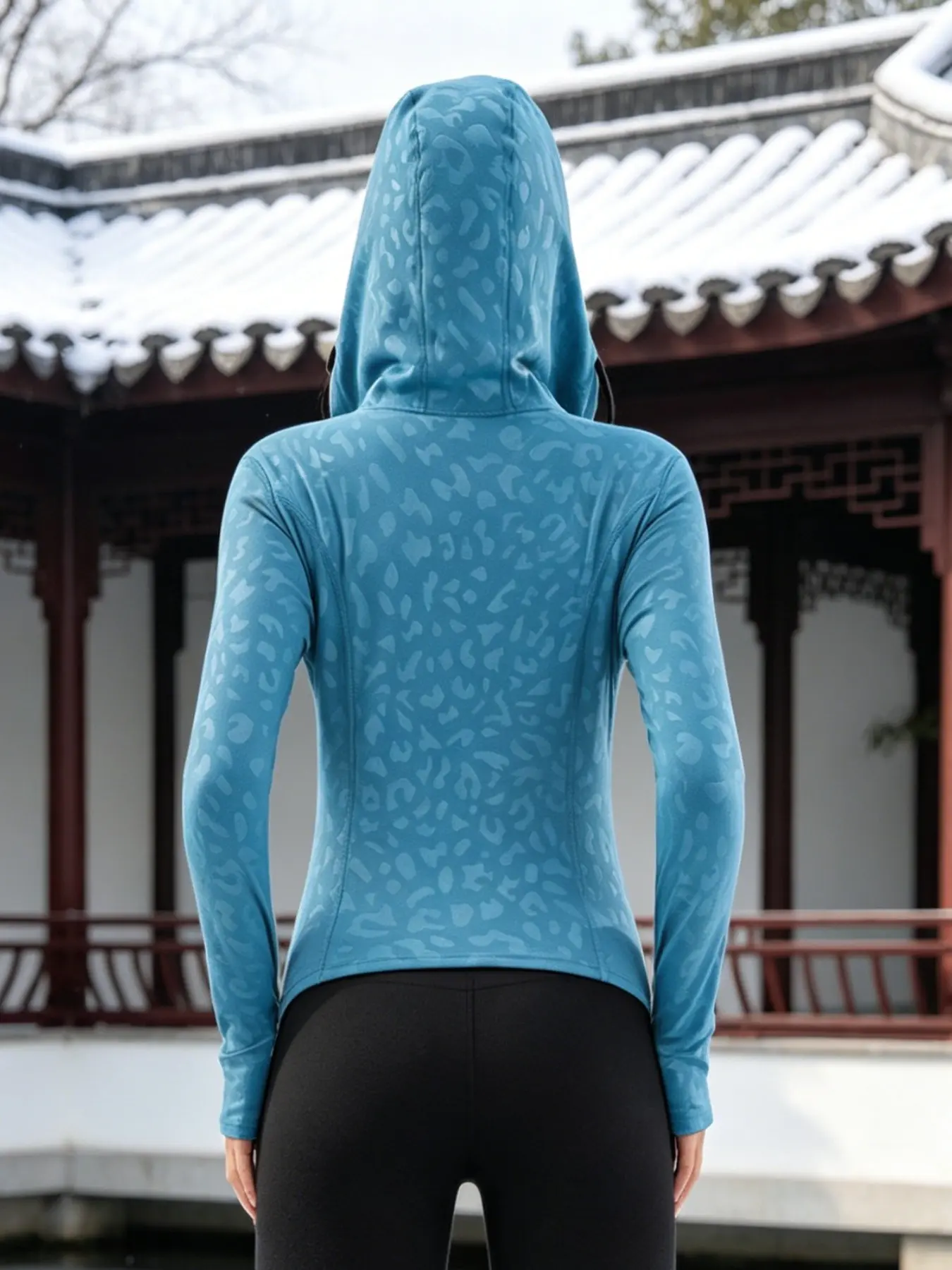 Women's Winter Long Sleeve Sporty Hooded Jacket, Fleece Lined Outdoor Tight Fit Top, Ski Warm Coat with Pockets, Compression Clothing, Outdoor Sports Jacket
