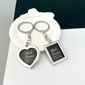 Heart-shaped square photo frame couple keychain, personalized photo keyring, commemorative small gift pendant