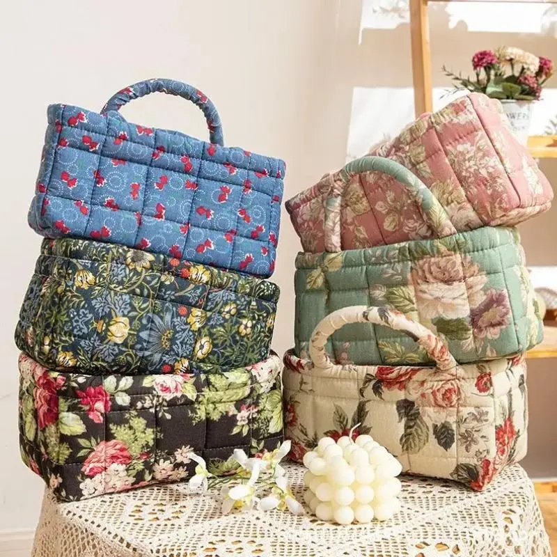 Elegant Quilted Floral Storage Basket, Lightweight Foldable Tote with Handles, Multi‑Purpose Organizer for Home Decor Picnic Camping Housewarming Gift