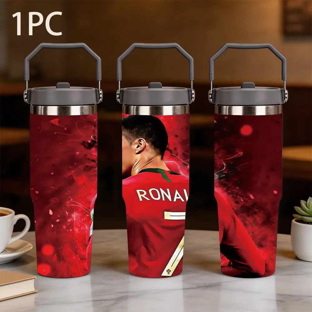 1pc 30oz large capacity portable thermos cup printed on the back of Cristiano Ronaldo's No. 7 jersey with red flame burst special effect pattern, 304 stainless steel double vacuum insulation, Insulated Vacuum Flask, football fans fan collection gift