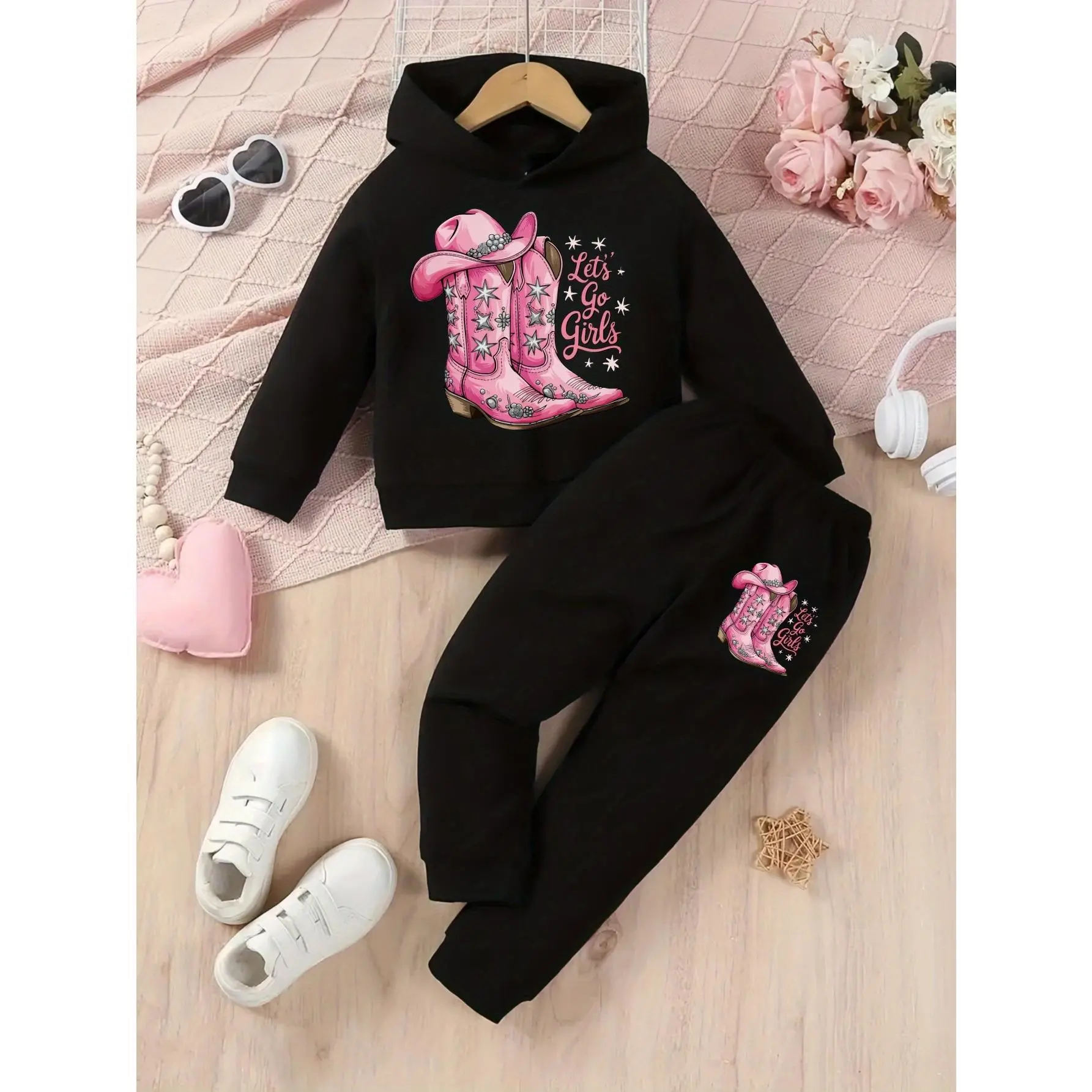 ' Western-Themed Hoodie & Pants Set with Pink Cowboy Boots Print - Let'S Go Girls Motif, Soft Stretchy Fabric, Cozy Hooded Sweatshirt & Joggers for Fall/Winter, Casual Playwear for Themed Parties & Everyday Outfits (Western Style Outfit) - Long Slee