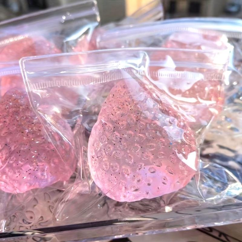 Strawberry Shaped Squeezing and Pinching Music, Silicone Imitation, Mud Like Soft, Hand Squeezed DIY Handmade Crystal Set Toy