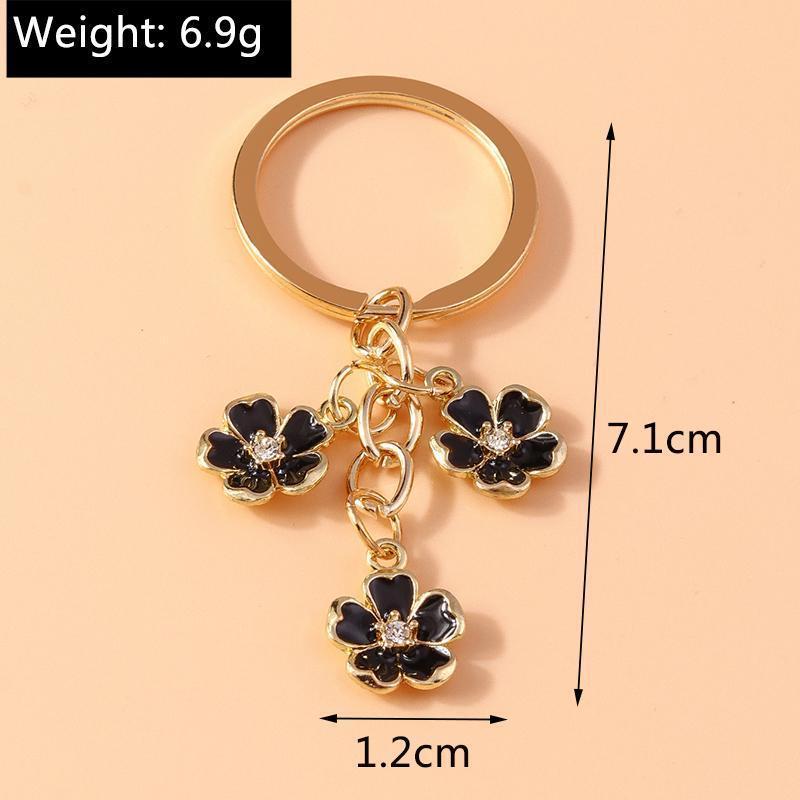 Cute Enamel Daisy Keychain Flower Keyring Pendants for Car Key Holder Women Girls Handbag Accessories Handmade Jewelry Gift