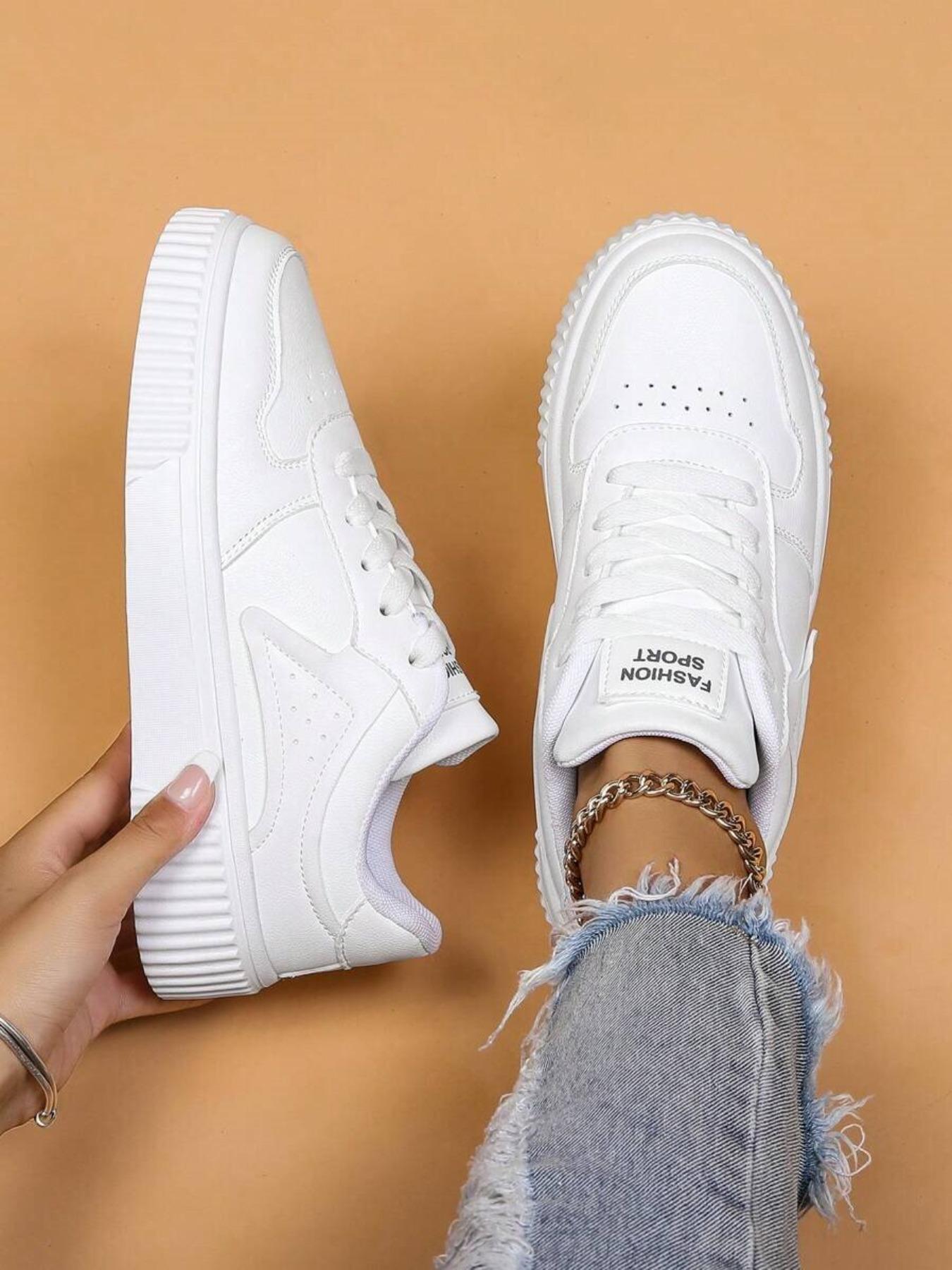 Women's Fashionable Lace Up Low Top Sneakers, Casual Comfortable Breathable Sports Shoes, Female All-match Round Toe Shoes for Daily Wear