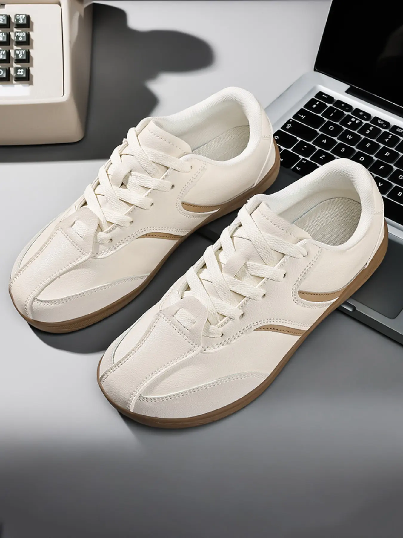 New Fashion Women's Shoes, Wide Toe Large Size Casual Sports Sneakers, Outdoor Versatile Travel Shoes, All-Season Comfortable Footwear