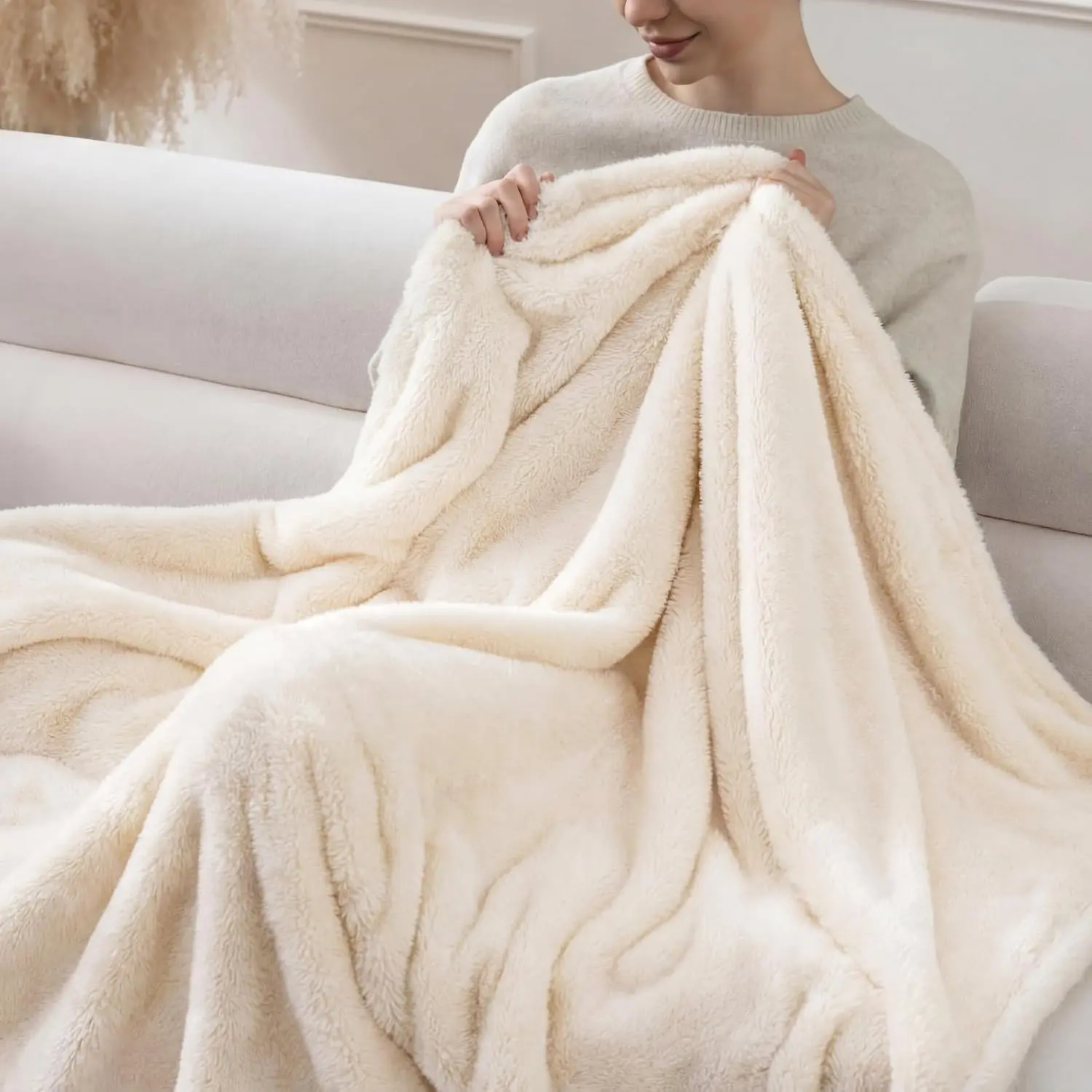 Double-Pile  Fleece Throw Blanket, Ultra Soft & Warm - Cozy Throw for Couch Bed Sofa, Lightweight Plush Microfiber Living Room Decor,  for Women Men (Throw, Cream)