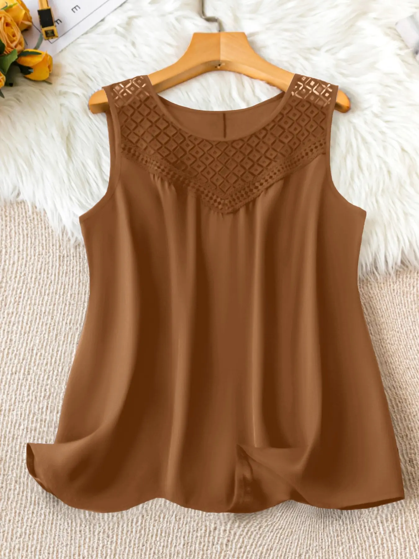 Plus Size Women's Round Neck Sleeveless Coffee Color Lace Patchwork Vest, Flowy Chiffon Fabric, Loose Fit, Slimming, Casual Daily Wear, Tops