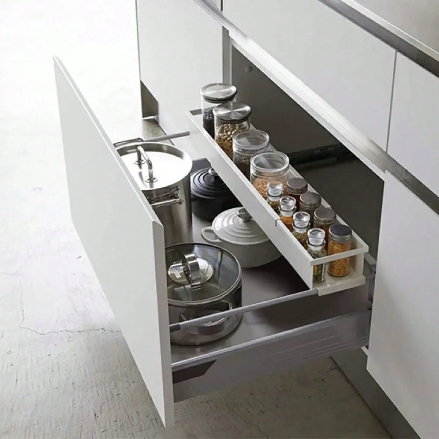 Extendable Adjustable-Length Carbon Steel Storage Rack, High-Strength Metal Organizer for Bathroom and Kitchen, Racks
