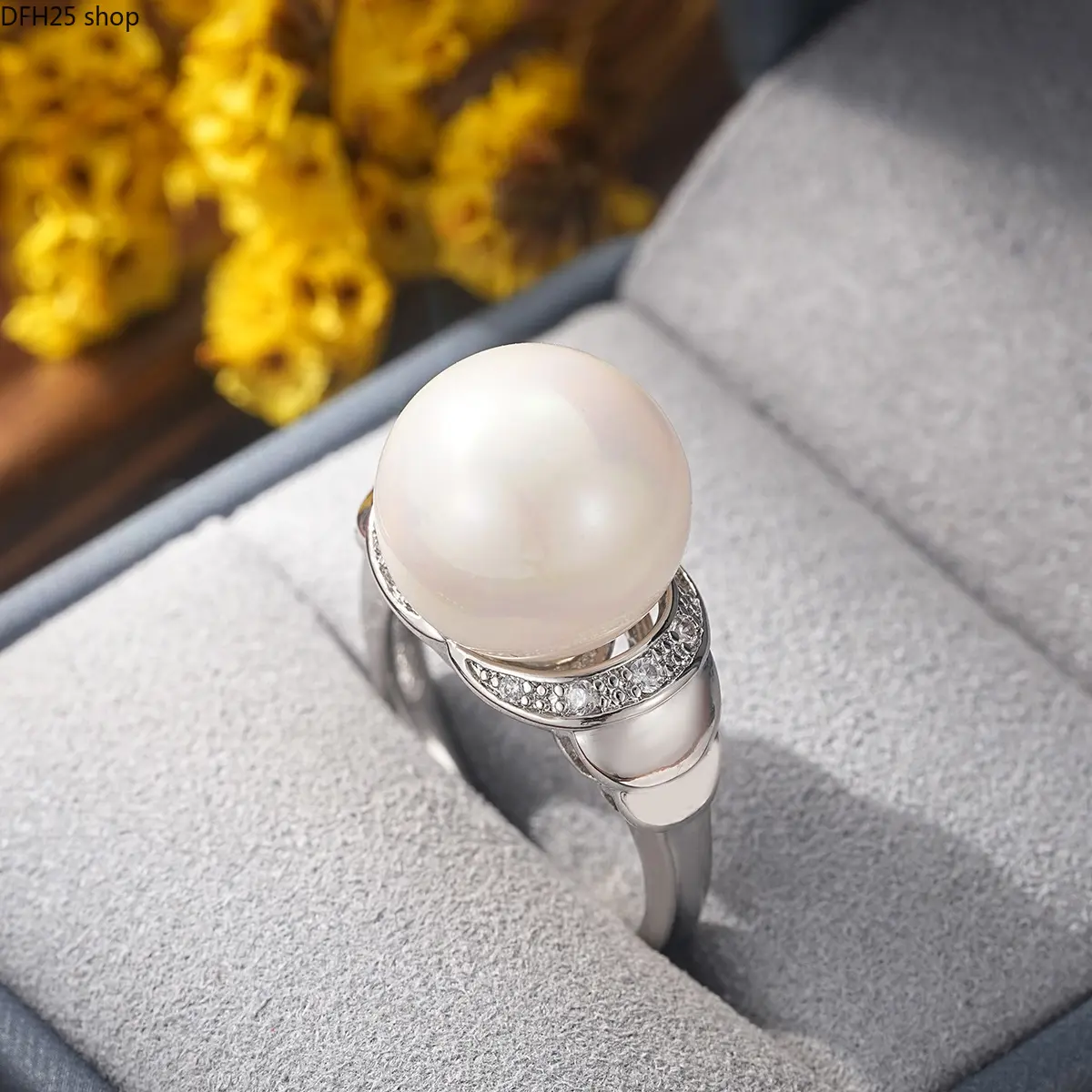 Pearl Ring With Zirconia Crystal Setting, Elegant Round Faux Pearl Finger Jewelry For Women, Silver Tone Statement Ring For Daily Wear, Parties And Special Occasions