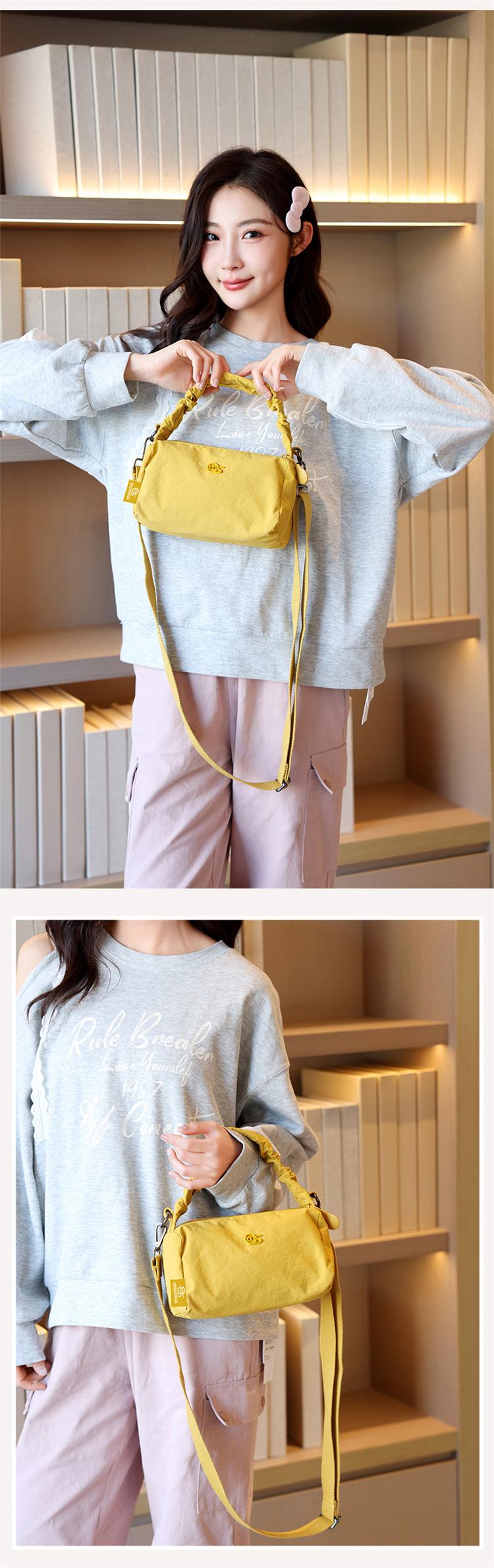 8118 Women's Nylon Portable Pillow Bag 2026 New Simple Shoulder Crossbody Bucket Bag