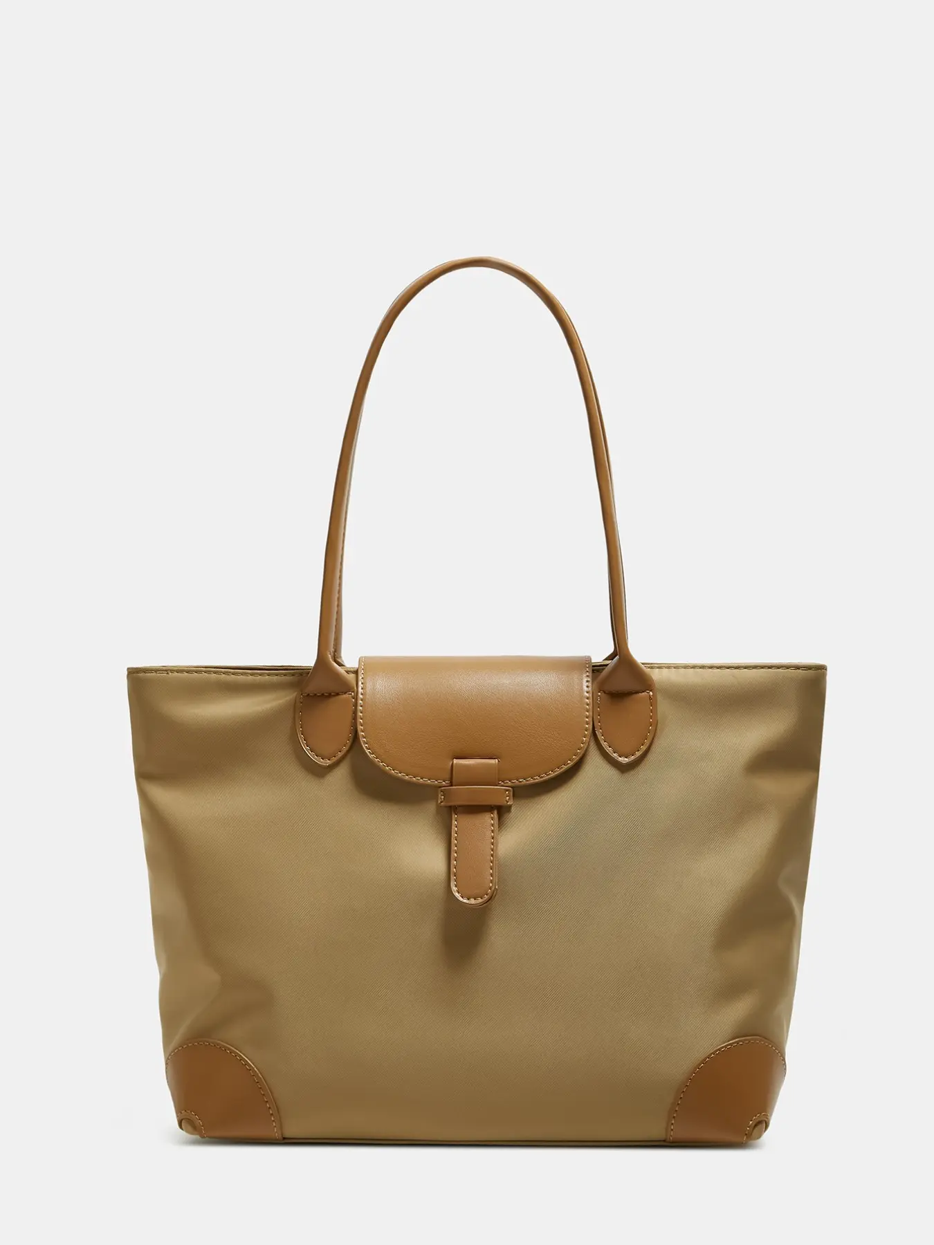 The new simple, practical, versatile, lightweight, and large capacity nylon tote bag is suitable for daily commuting and friend gatherings