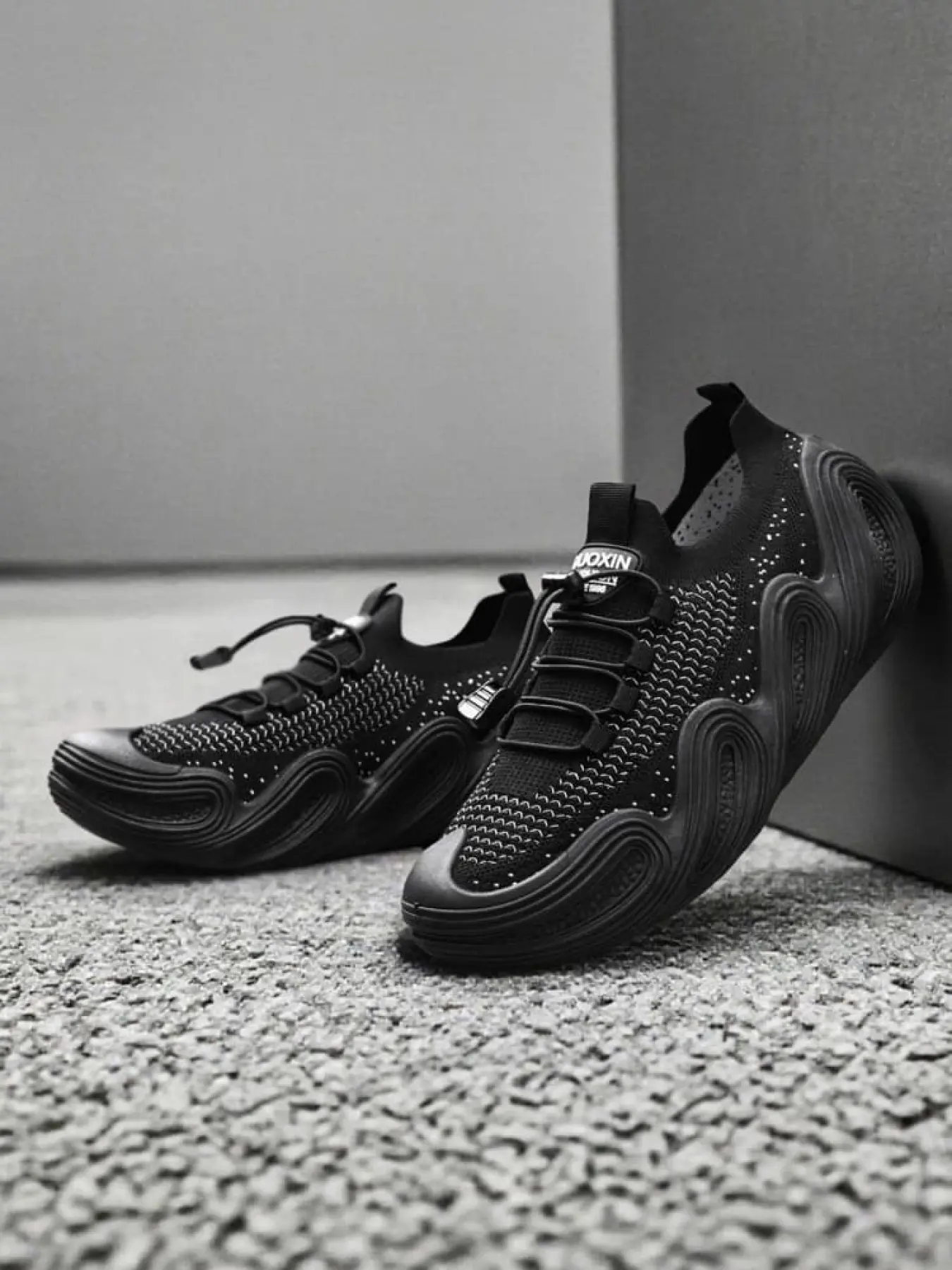 1 Pair Men Wave Thick Sole Flyknit Lazy Trendy Sneakers, Minimal American Street Style Elastic Sock No-tie Quick Drawstring, Full Mesh Breathable Lining & Wave Anti-slip PVC Thick Sole, Versatile For Skate Commute Jogging Daily Wear