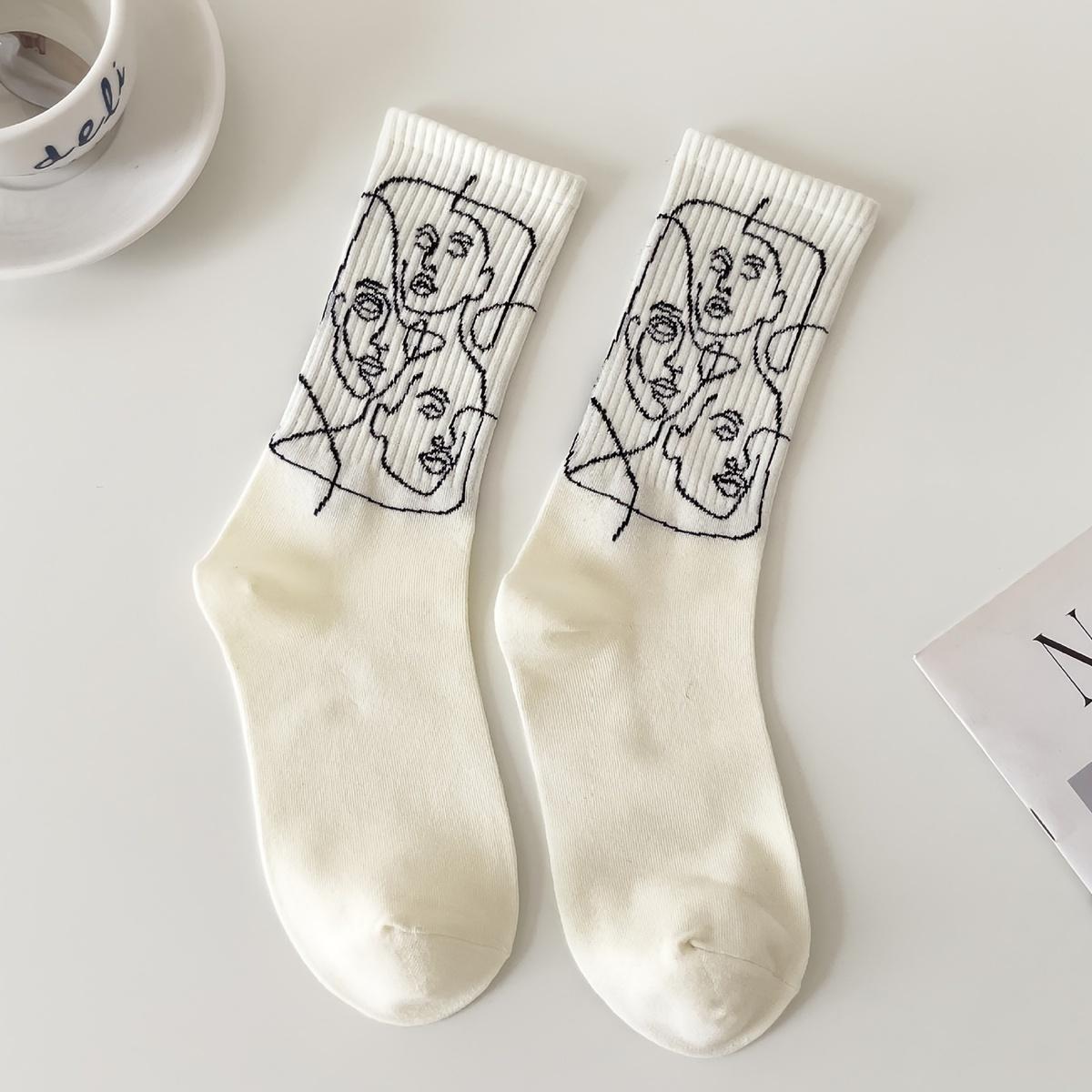Lady 3 Pairs Abstract Printed Mid-Tube Socks, Fashionable Creative Women's Socks (Non-Silk Stocking Style)