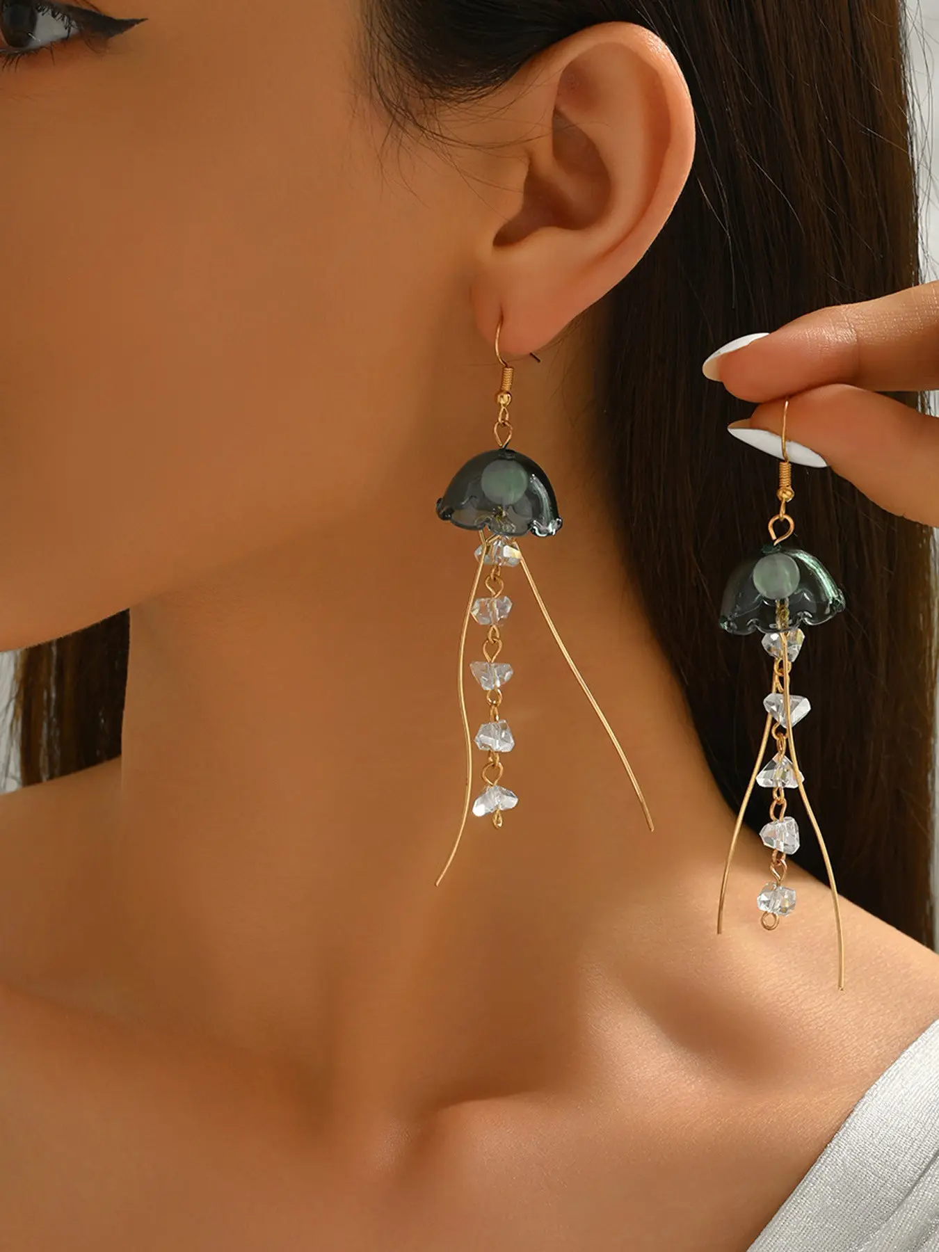 Fashionable Resin Jellyfish Drop Earrings, All-Match Jewelry for Daily Wear, Perfect for Beach Vacations and Travel